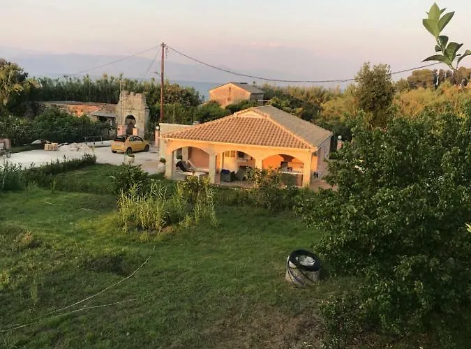 Siora Andromache Perama (Corfu)